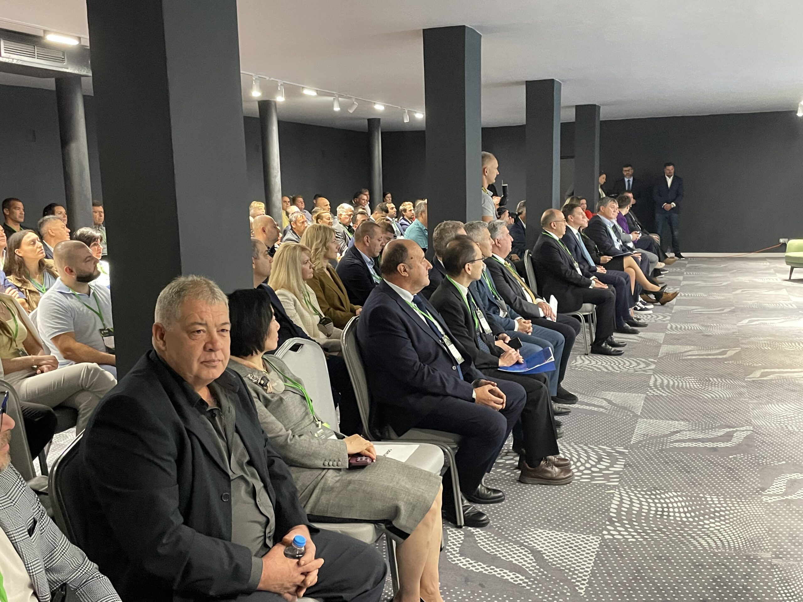 ВЕСЕЛА МОМЧЕВА – ТАУН НА SLIVEN FUTURE FORUM 2026: „НЕ МОЖЕ ДА ИМАМЕ СИЛНА ДЪРЖАВА БЕЗ СИЛНИ РЕГИОНИ“ 2026