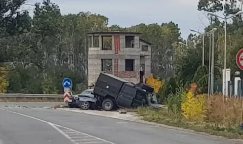 Военен джип удари две коли край Пловдив след повреда 2026