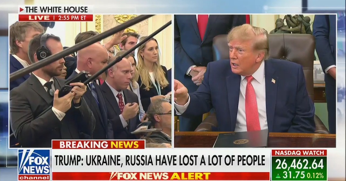 Donald trump speaking to press in the oval office