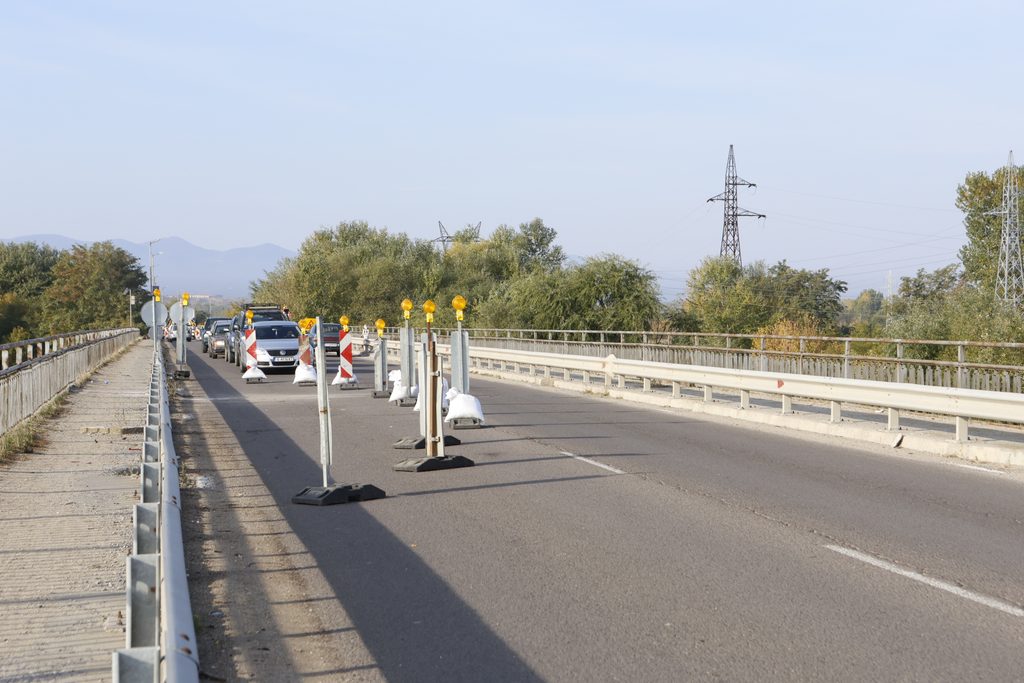 Моста над марица zabelyazano svilengrad zapochna remonta mosta 2 2026 новините от българия в свиленград започна дълоочакваният ремонт на моста над марица, по който минава целият автомобилен трафик. Срокт... Забелязано в свиленград: започна ремонта на моста над марица за превозни средства/снимки/ 2026 българия новините balgarianovinite. Com 2026-10-20 09:20:40 моста над марица забелязано в свиленград: започна ремонта на моста над марица за превозни средства/снимки/ 2026 информационна агенция за разследваща журналистика и разследващ репортаж бургас, българия