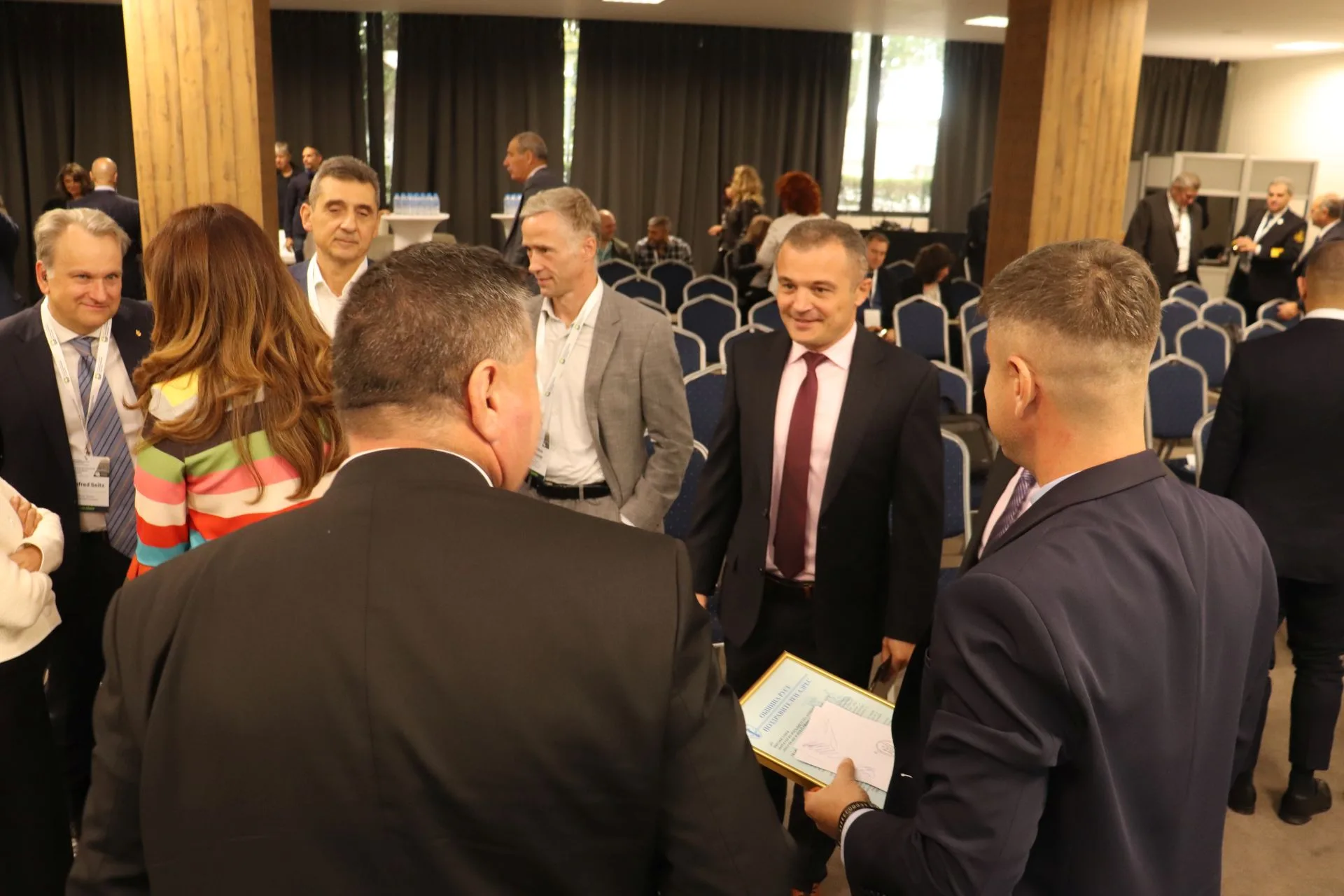 Областният управител д-р zamestnik oblastniyat upravitel valeri yordano 5 2026 новините от българия с валидиране на пощенска марка и международна конференция в русе изпълнителната агенция за проучване и поддържане на... Заместник областният управител д-р валери йорданов: река дунав трябва да бъде разглеждана не просто като транспортен коридор, а като стратегически капитал за българия 2026 българия новините balgarianovinite. Com 2026-10-21 09:13:19 областният управител д-р заместник областният управител д-р валери йорданов: река дунав трябва да бъде разглеждана не просто като транспортен коридор, а като стратегически капитал за българия 2026 информационна агенция за разследваща журналистика и разследващ репортаж бургас, българия